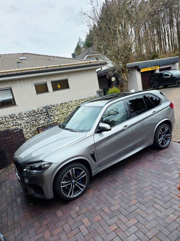 Bild des Angebotes BMW X5M Vollaust. Unfallfrei Nachlackierungsfrei
