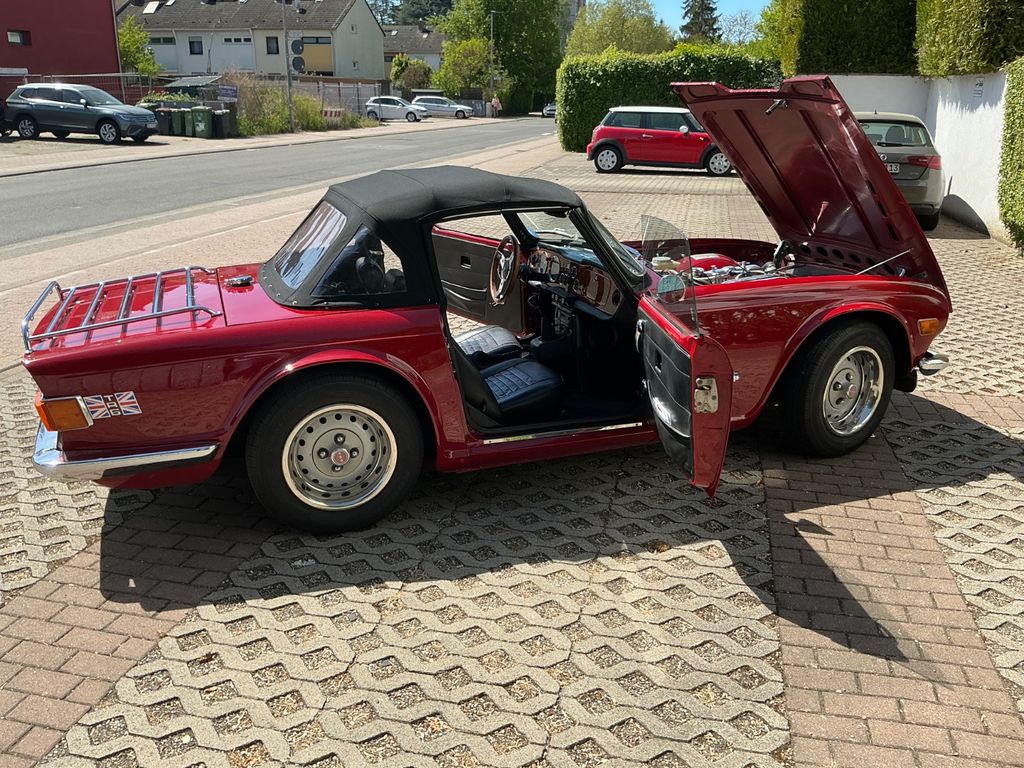 Triumph TR6