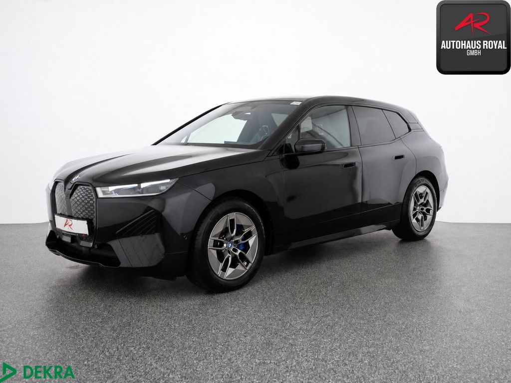 Bild des Angebotes BMW iX xDrive40 SPORT LASER,MASSAGE,MEMORY,360°,ACC