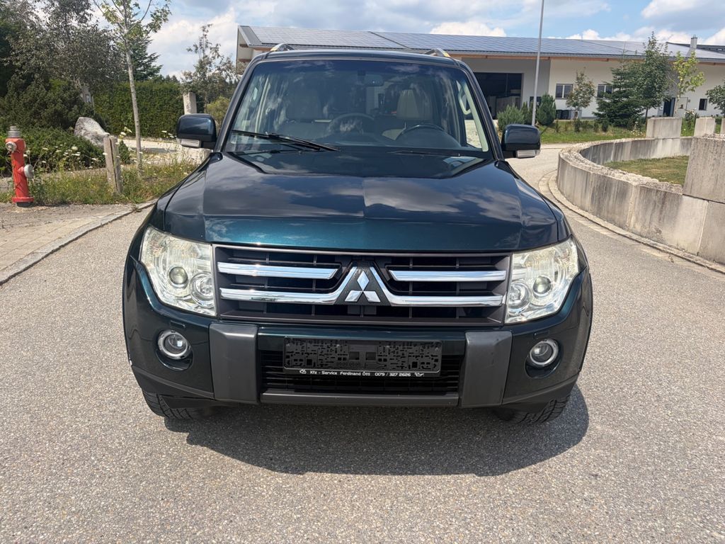 Bild des Angebotes Mitsubishi Pajero 3.2 DI-D Invite Automatik
