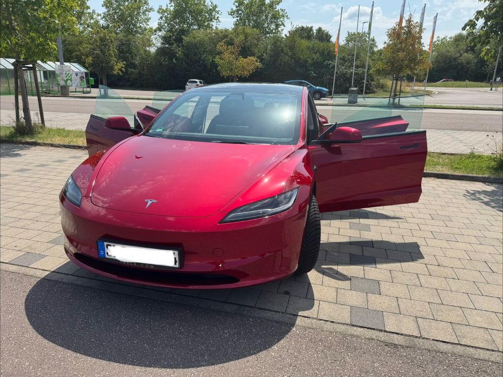 Bild des Angebotes Tesla Model 3 Long Range AWD Premium Highland