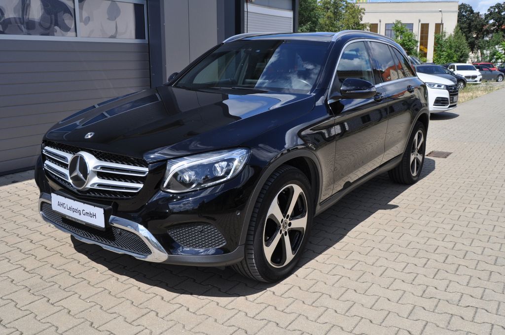 Bild des Angebotes Mercedes-Benz GLC 250d 4Matic Exclusive AMG Line PANO LED Dist