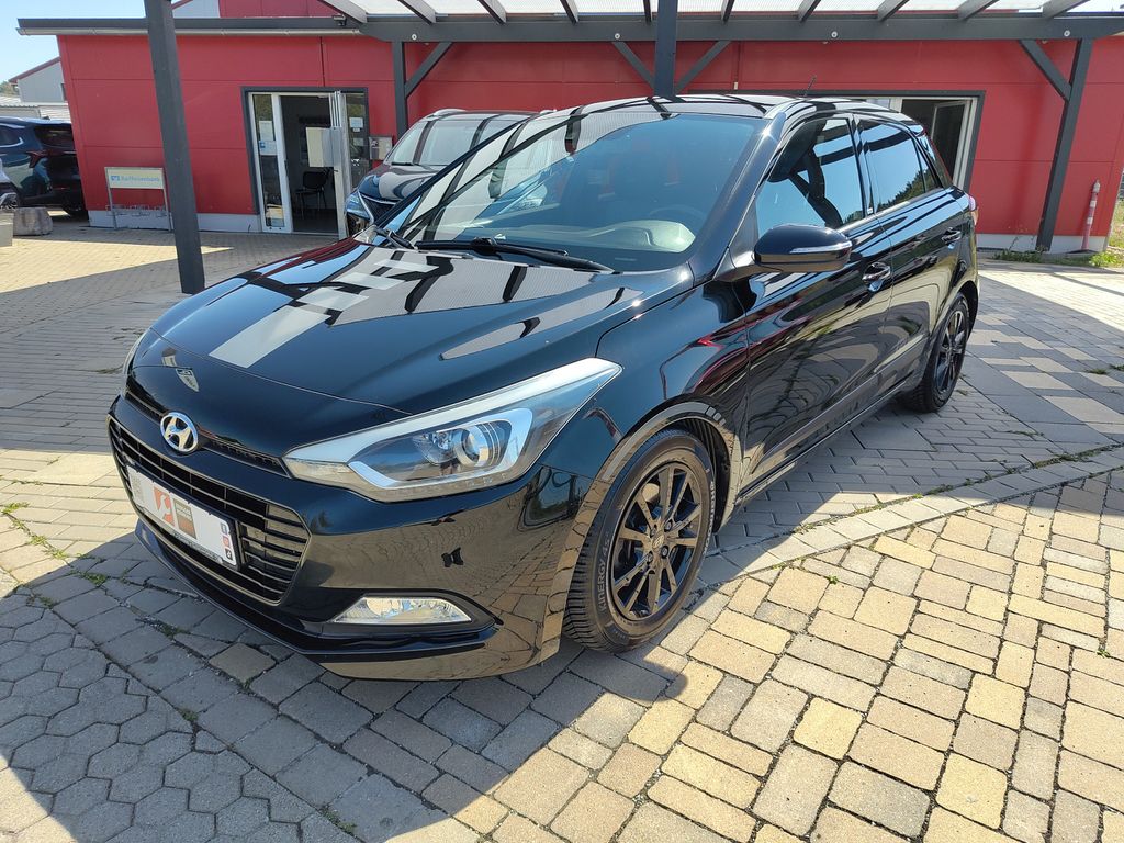 Bild des Angebotes Hyundai i20 Sport Klima Sitz- und Lenkradheizung