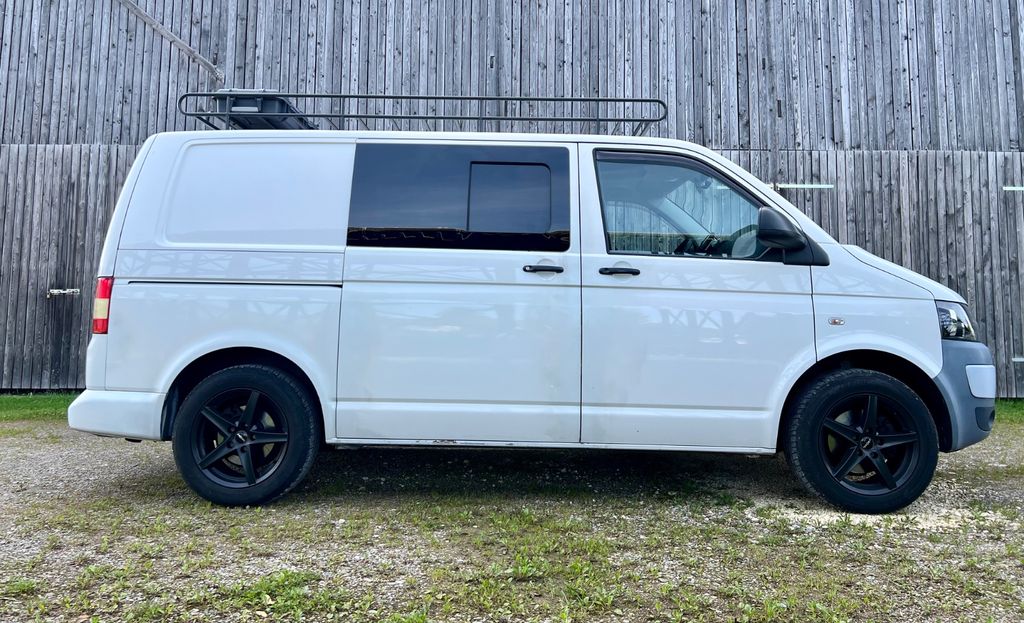 Bild des Angebotes Volkswagen T5 Camper / Transporter