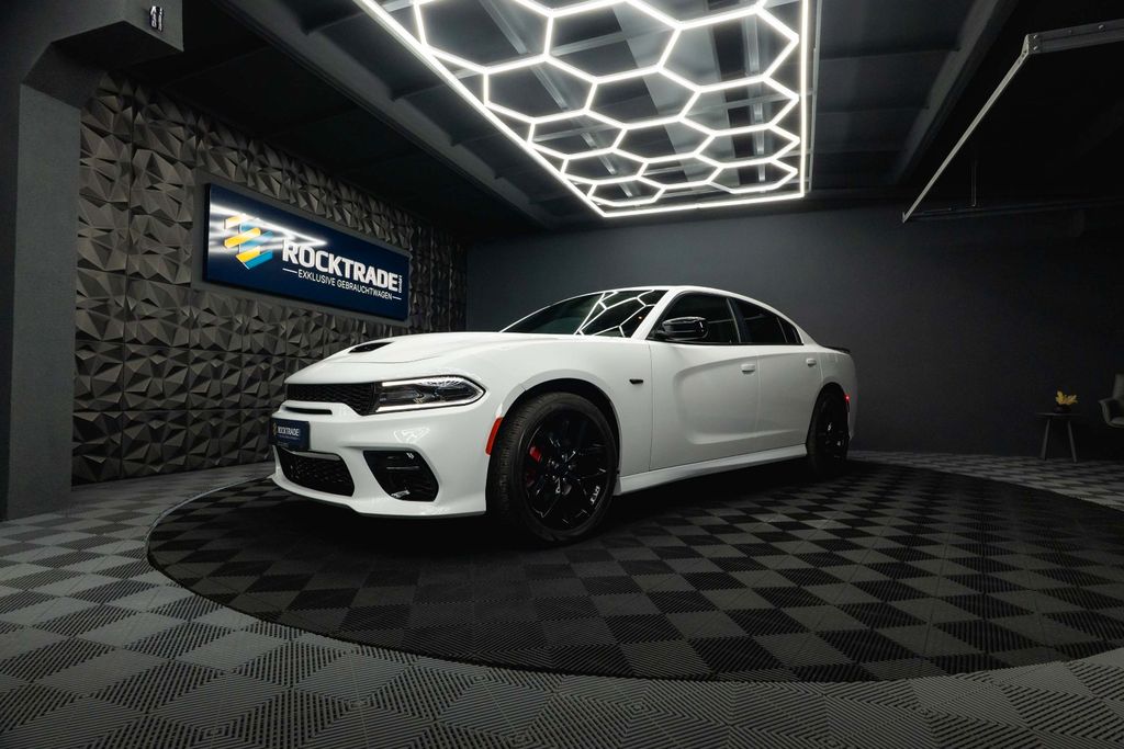Bild des Angebotes Dodge Charger 3.6 4x4 SRT Styling *Kamera*LED*20 Zoll*