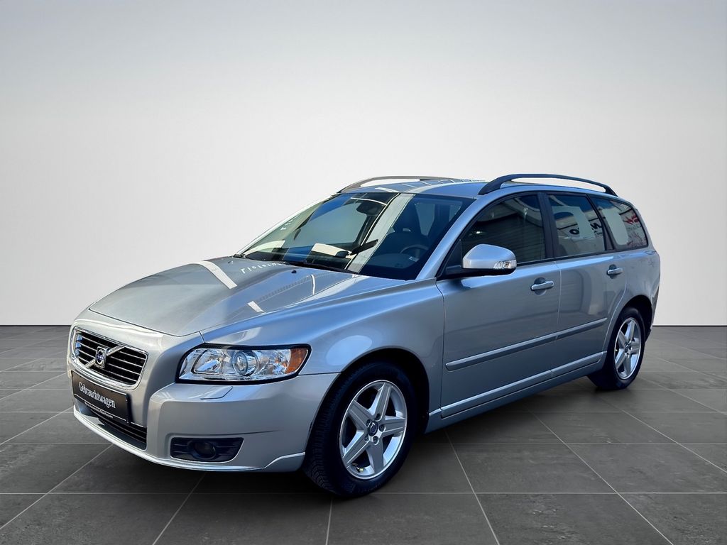 Bild des Angebotes Volvo V50 2.0D*6 GANG*LEDER*XENON*PDC*SHZ*2 HAND*