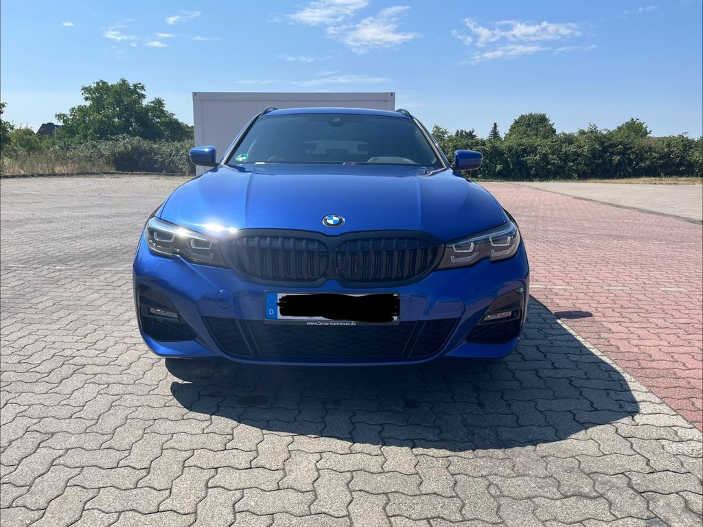 Bild des Angebotes BMW 330e Touring M Sport Automatic M Sport