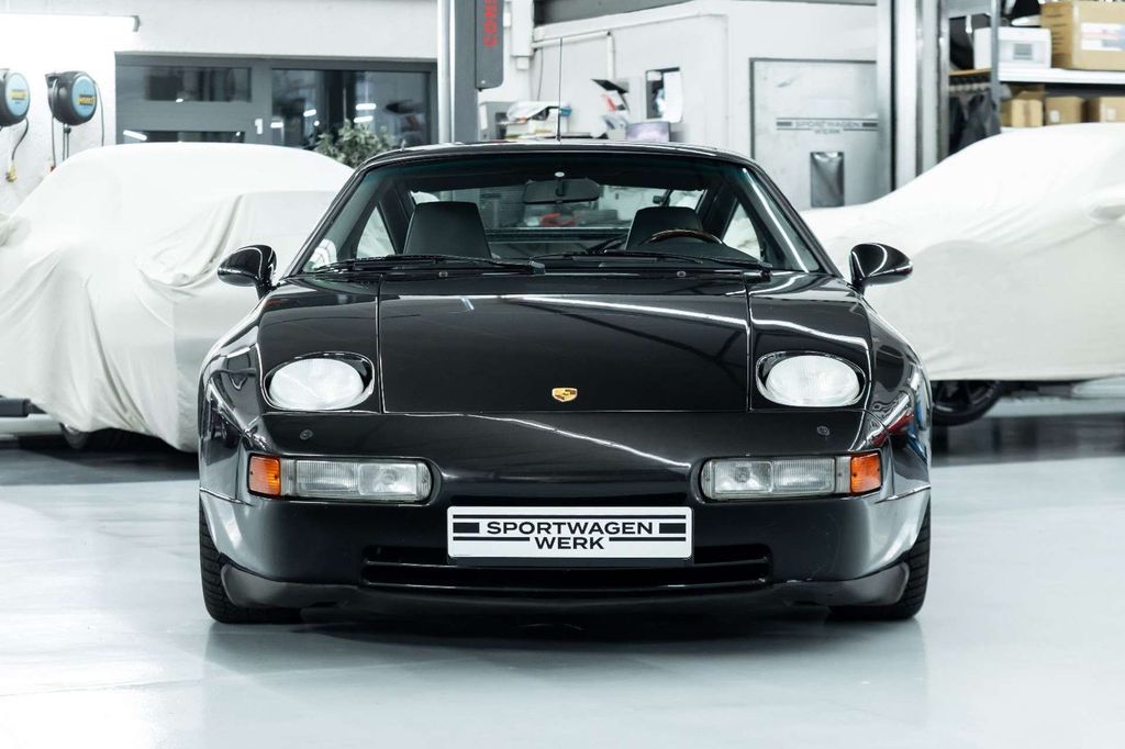 Bild des Angebotes Porsche 928 GTS I Holz I Raff-Leder I 3. Hd I BRD
