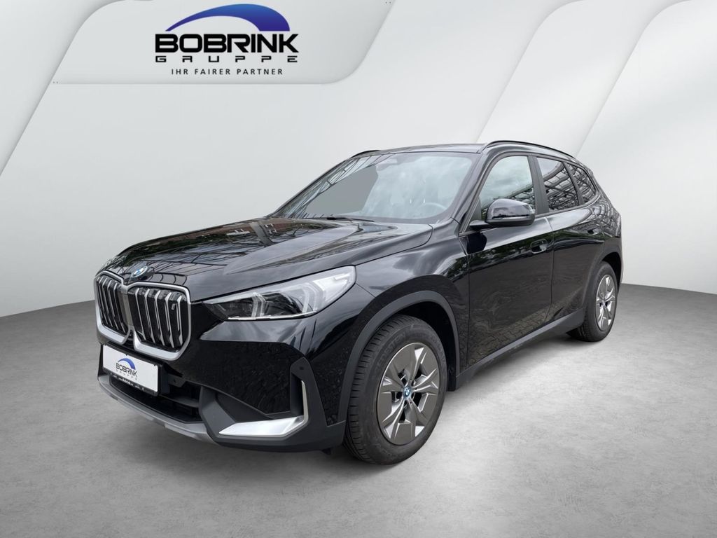 Bild des Angebotes BMW iX1 xDrive30 Elektro adap. Fahrwerk Parkass. DAB