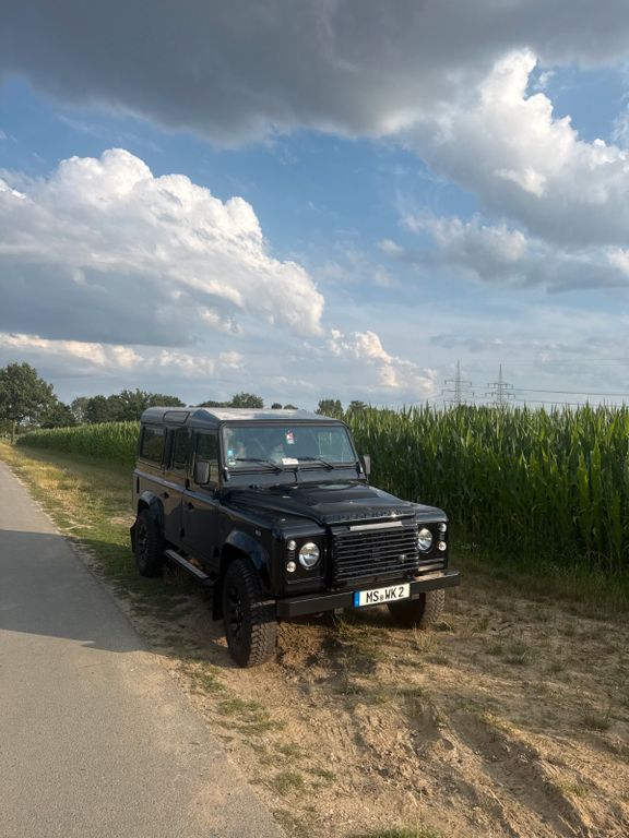 Bild des Angebotes Land Rover Defender 110 TD4 - Traumzustand & Austattung