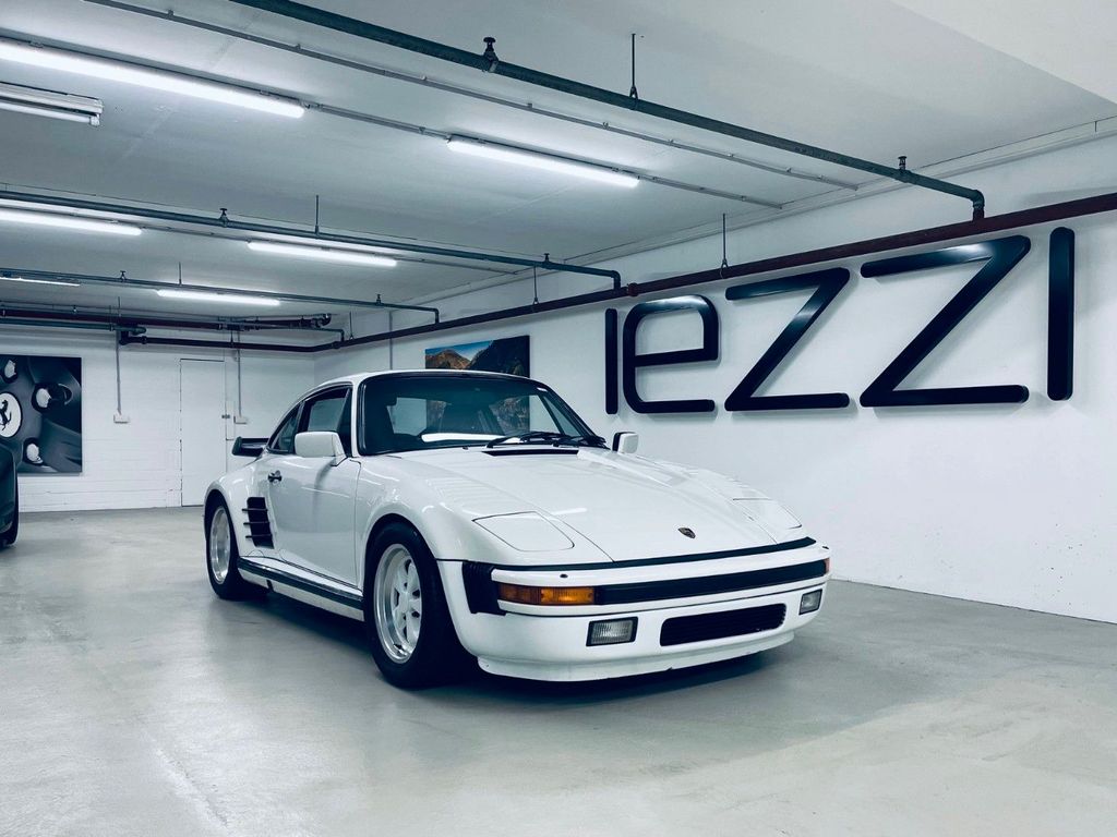 Bild des Angebotes Porsche 930 Turbo Slantnose (Flatnose) Werksflachbau