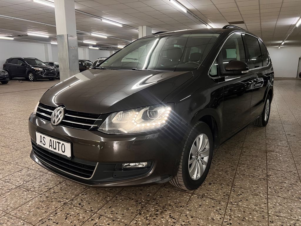 Bild des Angebotes Volkswagen Sharan Comfortline Xenon Automatik ACC Standh.