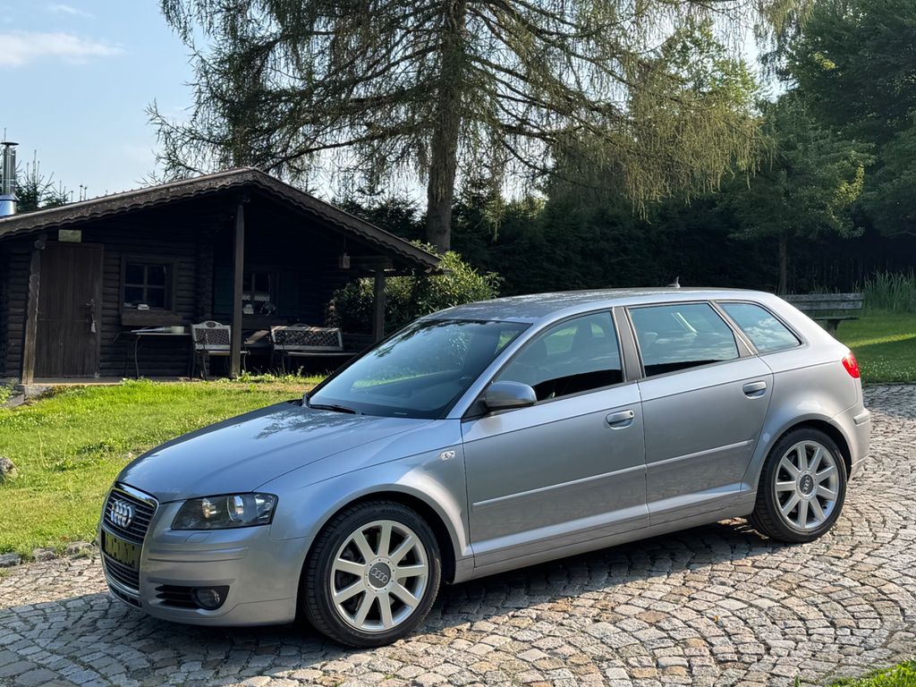 Bild des Angebotes Audi A3 Sportback 3.2 VR6 SLINE Quattro,6Gang, TÜV!!