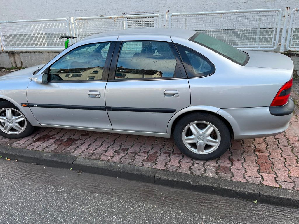 Bild des Angebotes Opel Vectra 2.0 16V CD Exklusiv Voll Leder
