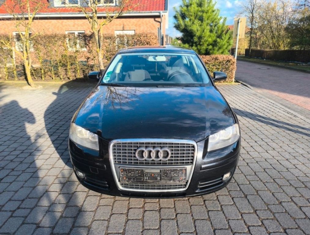 Bild des Angebotes Audi A3 1.6l Schwarz