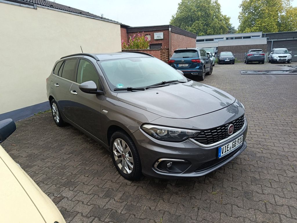 Bild des Angebotes Fiat Tipo 1.6 MultiJet LOUNGE DCT LOUNGE