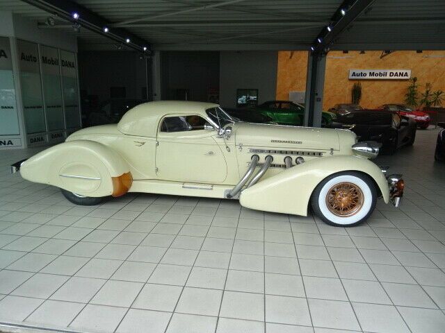 Bild des Angebotes Andere  Boattail Speedster Replika !!! V8.Auburn
