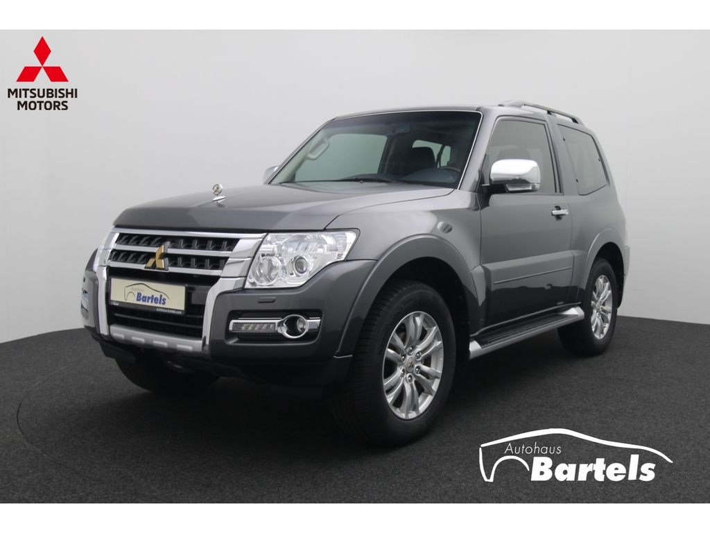 Mitsubishi Pajero GLS 3,8L 4WD AHK, AppleCP, Pano, Schiebed