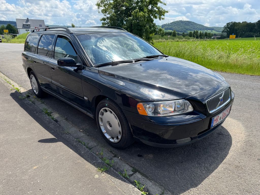 Bild des Angebotes Volvo V70 D5 Summum Automatik, Leder, Tüv, Service neu