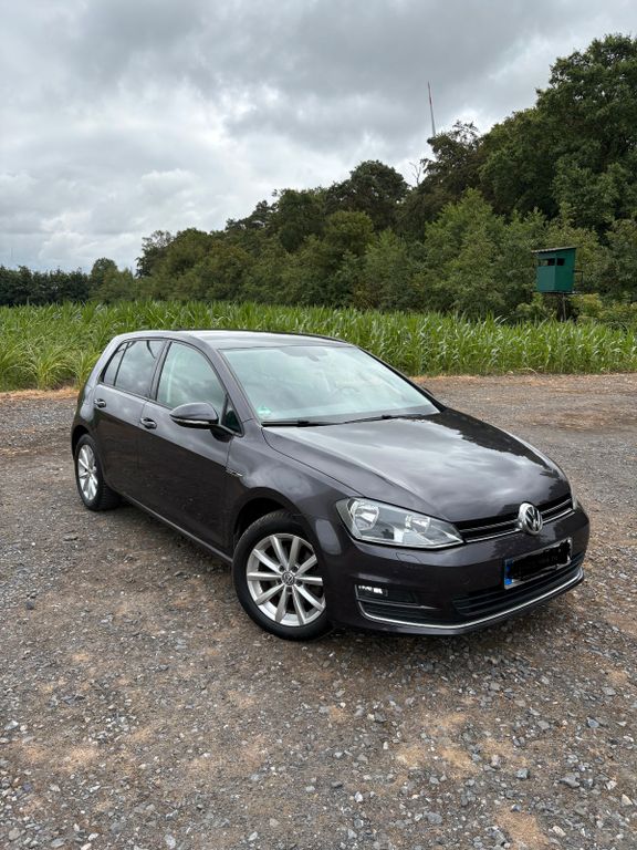 Bild des Angebotes Volkswagen Golf 1.6 TDI BMT LOUNGE LOUNGE