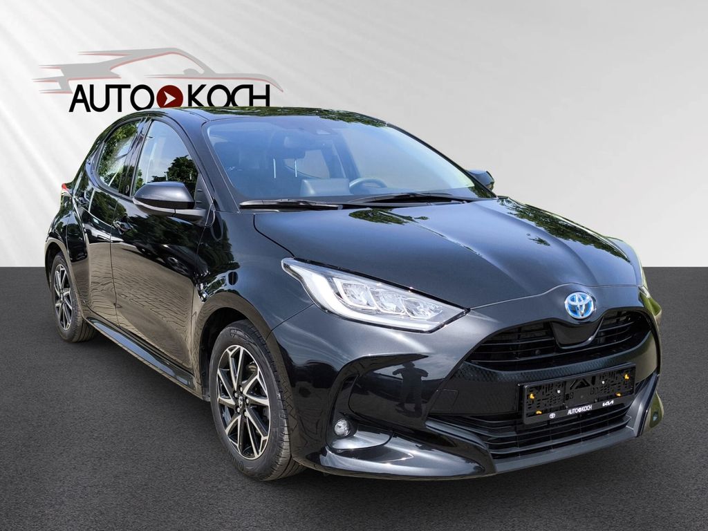Bild des Angebotes Toyota Yaris Hybrid Team Deutschland LED Apple CarPlay