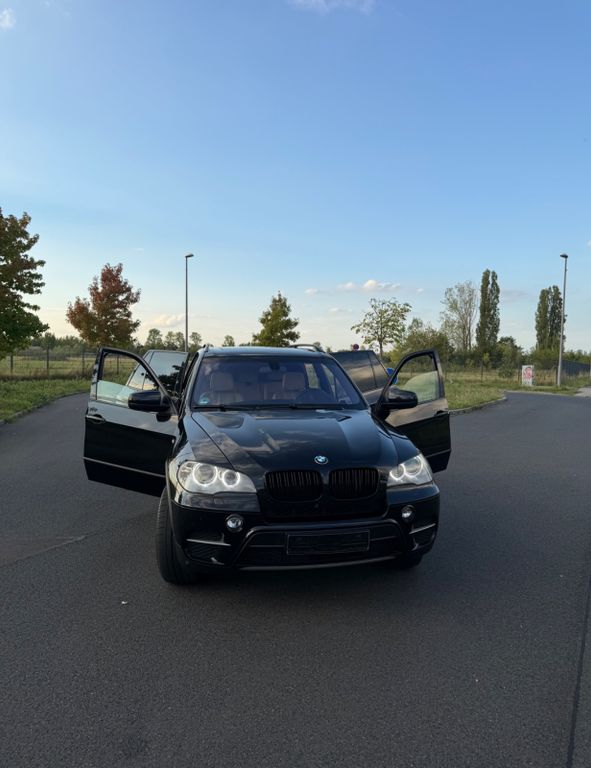 Bild des Angebotes BMW X5 xDrive30d - Softclose - 8 fach bereift