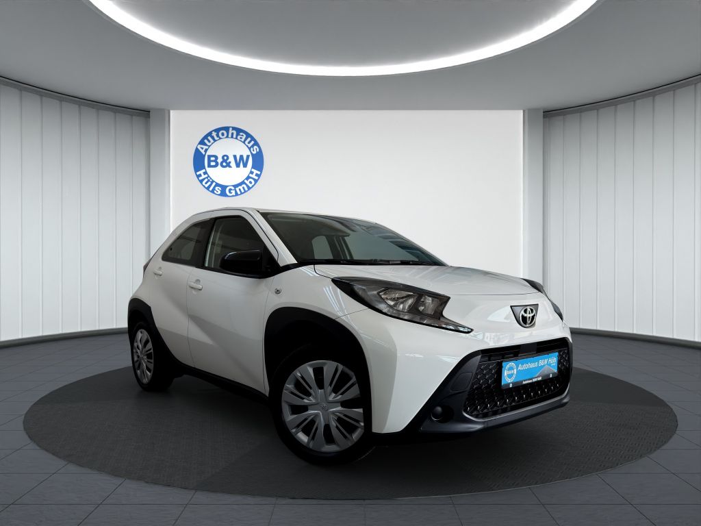 Bild des Angebotes Toyota Aygo X *1-HAND*NAVI*KLIMA*PDC*ACC*