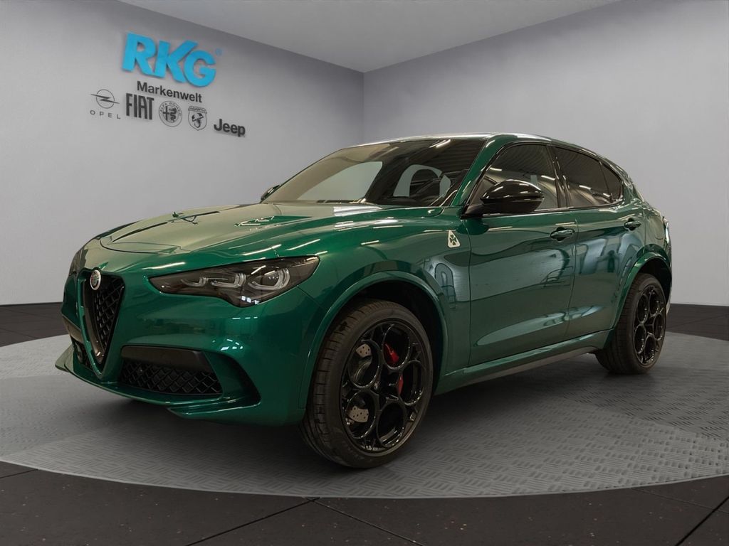 Bild des Angebotes Alfa Romeo Stelvio Quadrifoglio Q4 2.9 V6 Bi-Turbo Akrapovi
