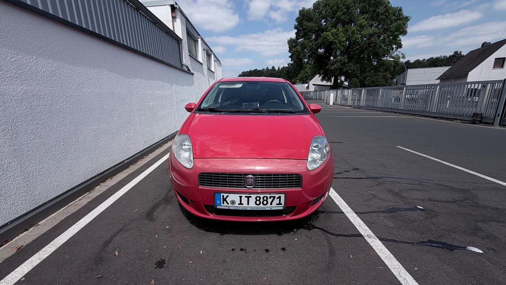 Bild des Angebotes Fiat Grande Punto 1.4 | 8-fach bereift CarPlay