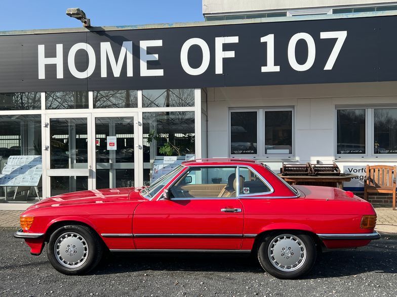 Bild des Angebotes Mercedes-Benz SL 560 Signalrot / Leder Dattel