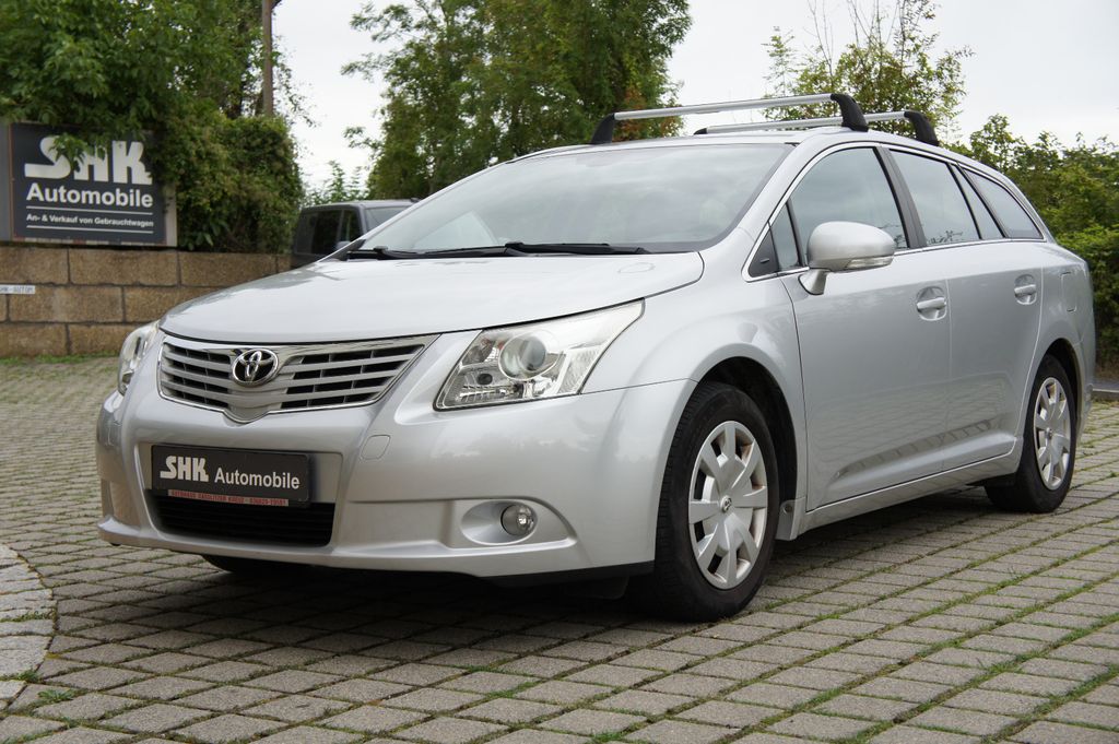 Bild des Angebotes Toyota Avensis 1.8i Kombi Sol | 1Hand! AHK! Tempo!