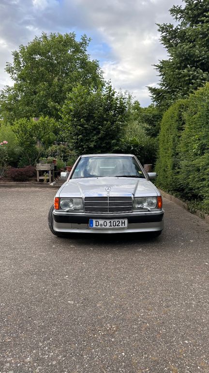 Mercedes-Benz 190E 2.5-16 V