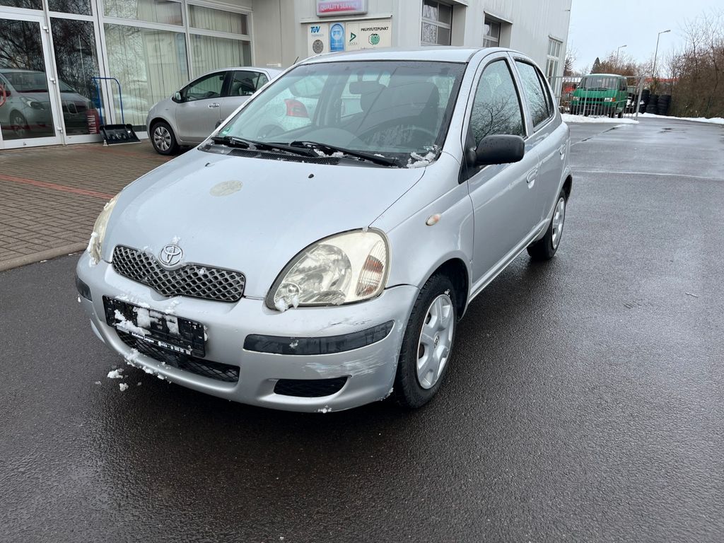Toyota Yaris 1.0 linea sol