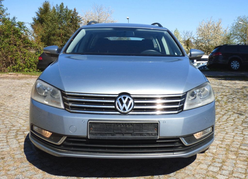 Bild des Angebotes Volkswagen Passat Variant 2.0 TDI - Sehr guter Zustand