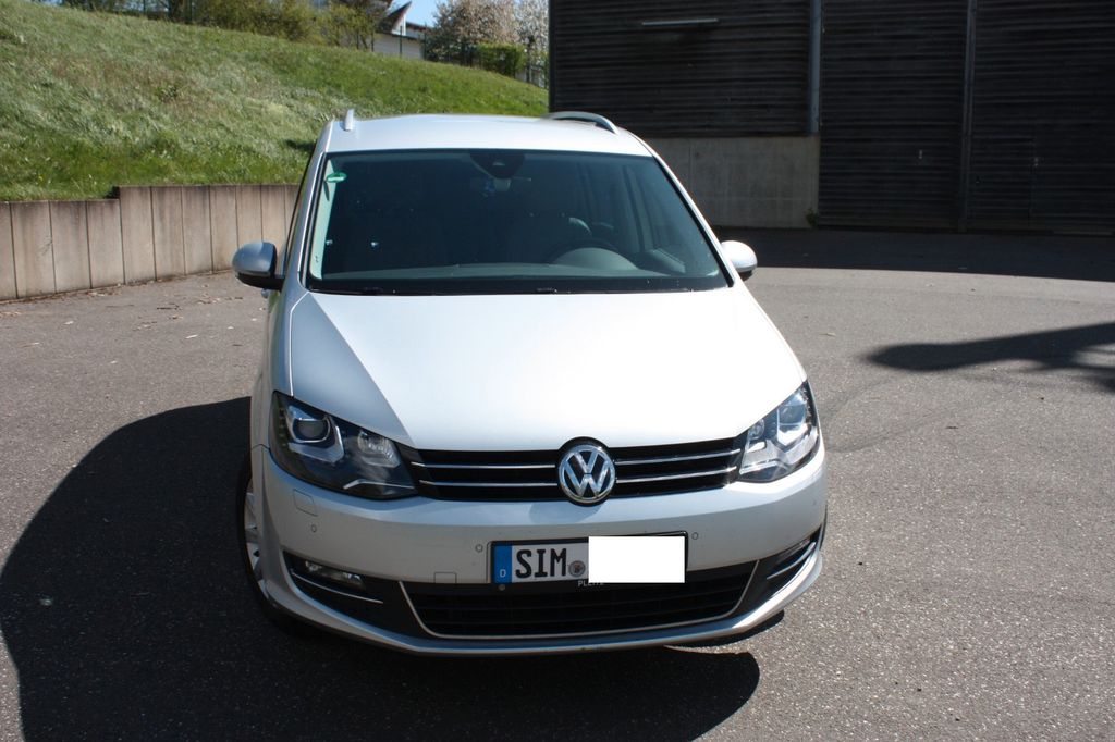 Bild des Angebotes Volkswagen Sharan 2.0 TDI SCR 130kW DSG High 4M Dyn TÜV Neu