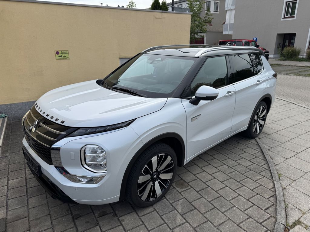 Bild des Angebotes Mitsubishi LUXURY  2.4 PHEV 100 kW S-AWC Top