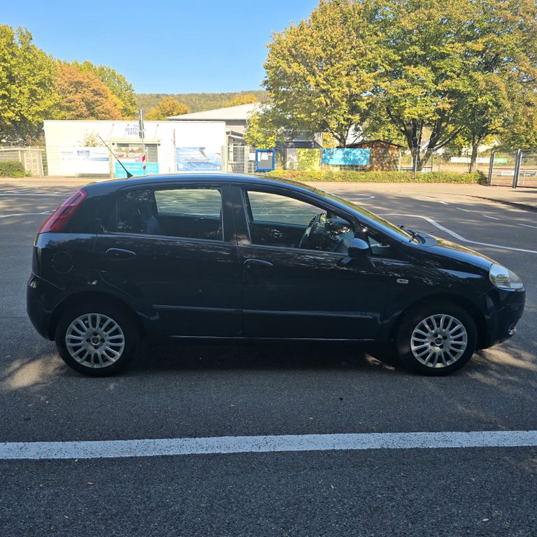 Bild des Angebotes Fiat Grande Punto 1.4 8V Dynamic Dynamic
