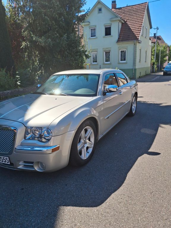 Bild des Angebotes Chrysler 300C 3.0 CRD Autom. - Erst 78.500 km - Neuer TÜV