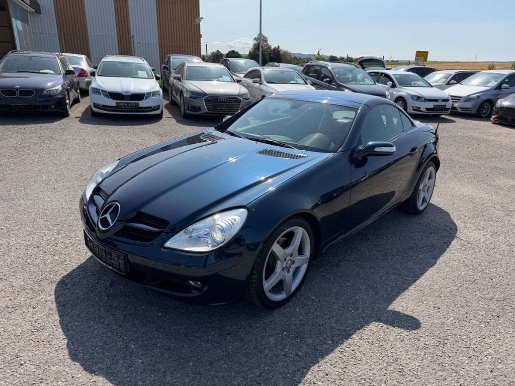 Bild des Angebotes Mercedes-Benz SLK 280 Roadster Auto. Leder Bi-Xenon Navi AMG