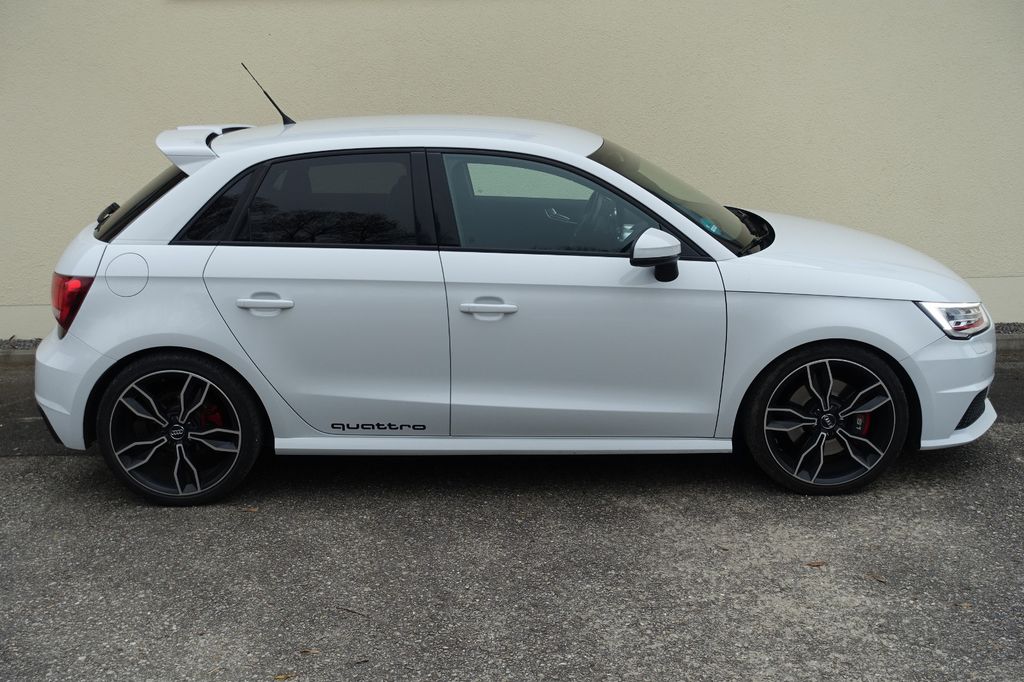 Bild des Angebotes Audi S1 quattro Sportback S-Sportsitze Optikpakete