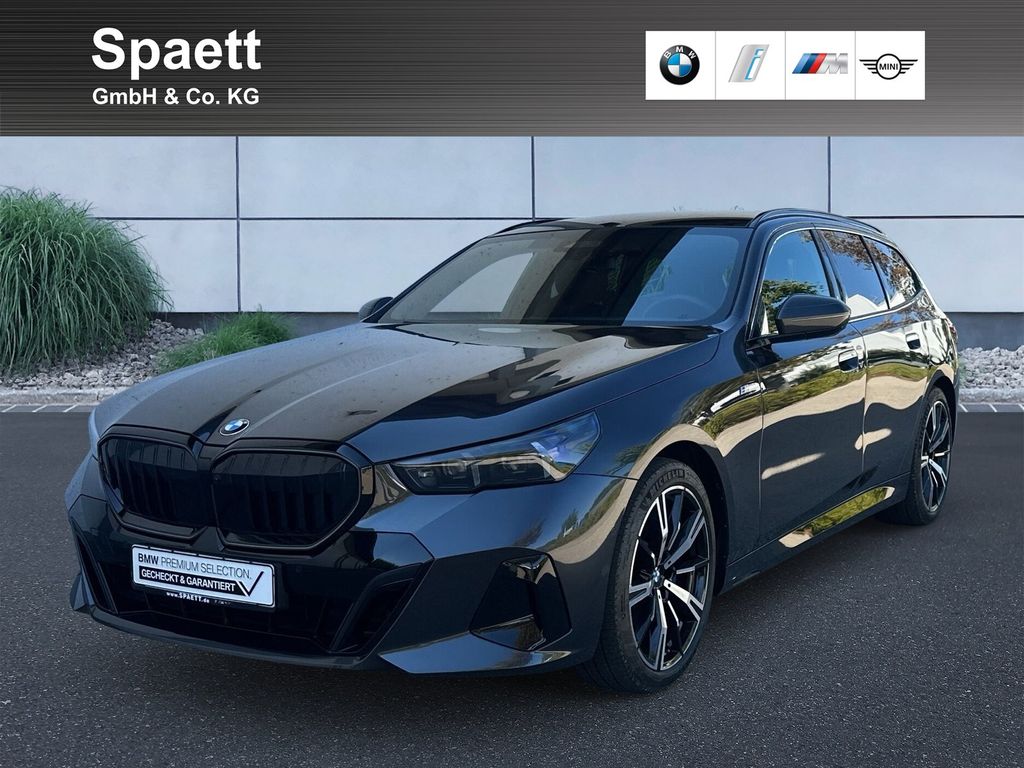 Bild des Angebotes BMW 520d Touring M Sportpaket DAB LED Pano.Dach AHK