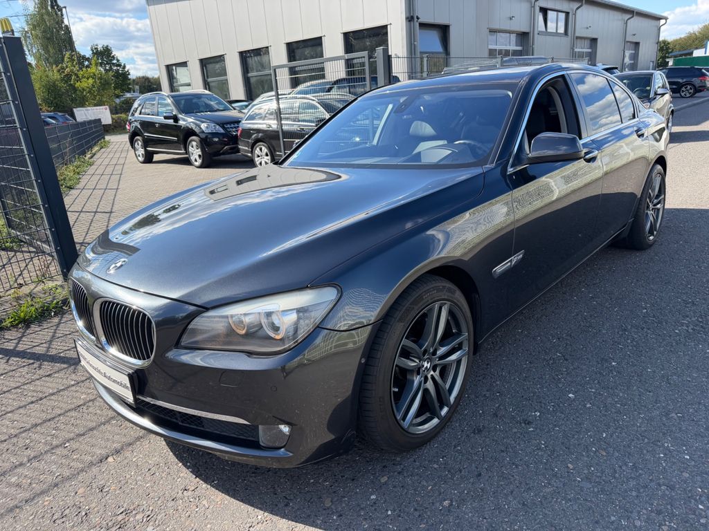 Bild des Angebotes BMW 750iL xDrive SoftClose/HeadUp/Bi-Xenon/Camera360