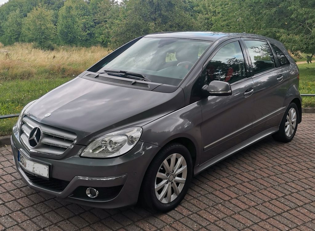 Bild des Angebotes Mercedes-Benz B 200 - Sehr gepflegt TÜV, Alu, Tempomat, Navi