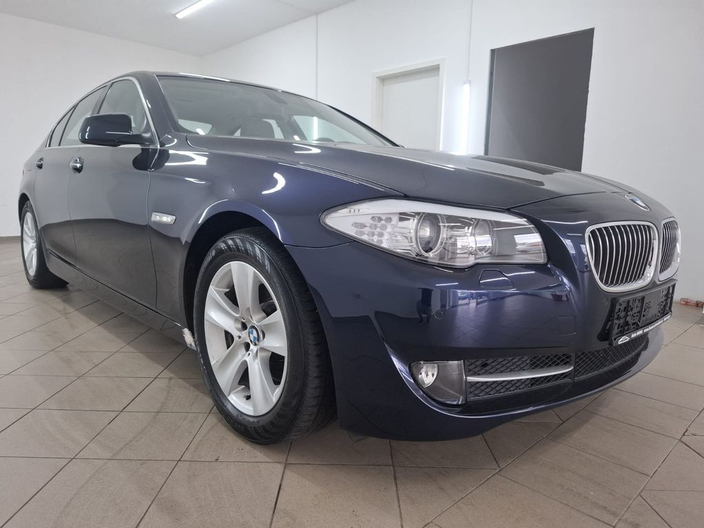Bild des Angebotes BMW 528i*PDC*KAM*NAV*GEPFLEGT*6 ZYLINDER*