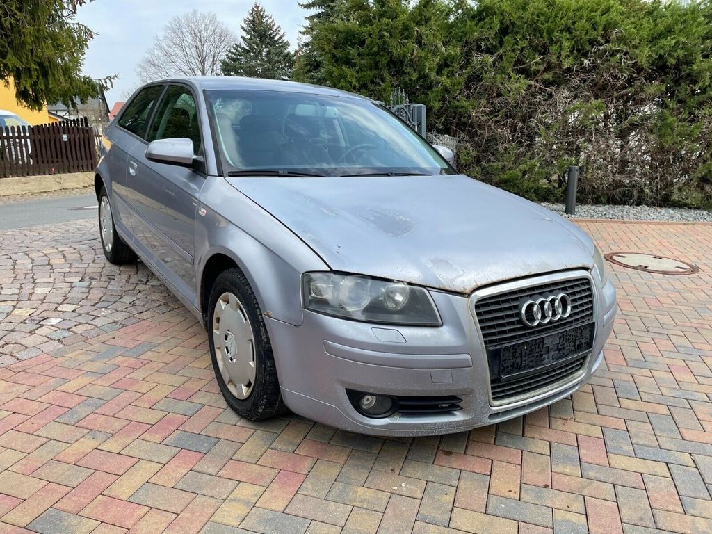 Bild des Angebotes Audi A3 1.6 Ambiente Automatik Xenon