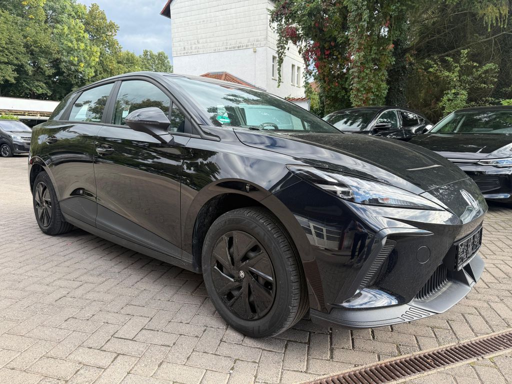 Bild des Angebotes MG4 51 kWh LED+CARPLAY+ACC+PILOT+PDC+VIRT+SPUR+
