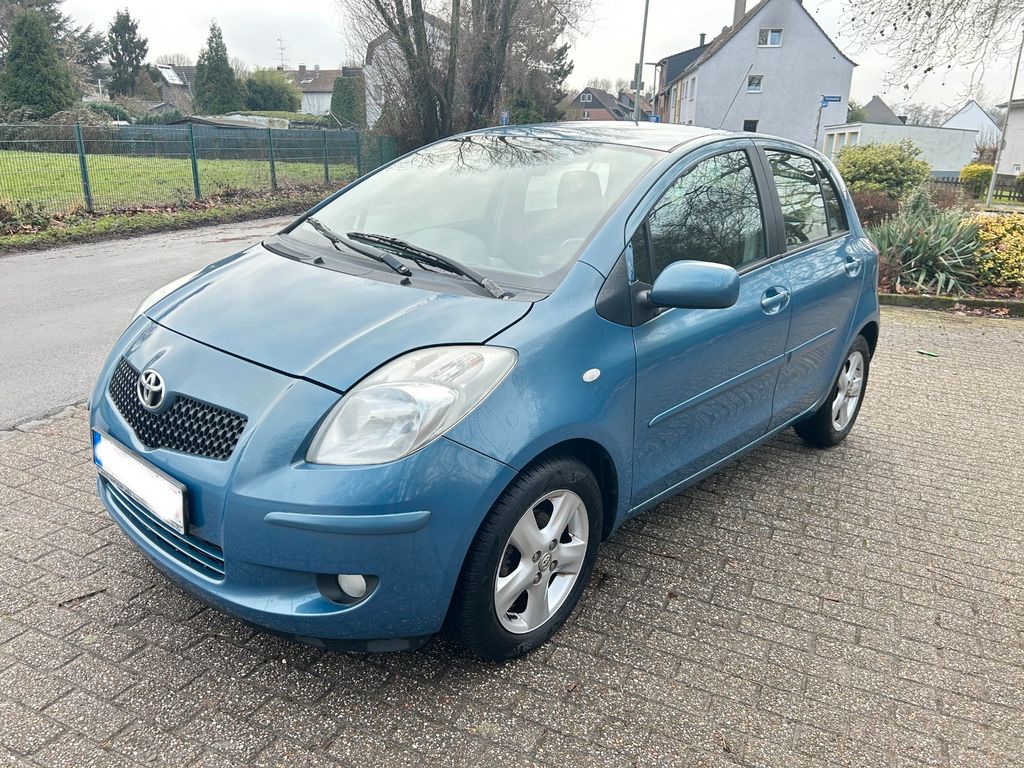 Bild des Angebotes Toyota Yaris Executive aus 1.Besitz