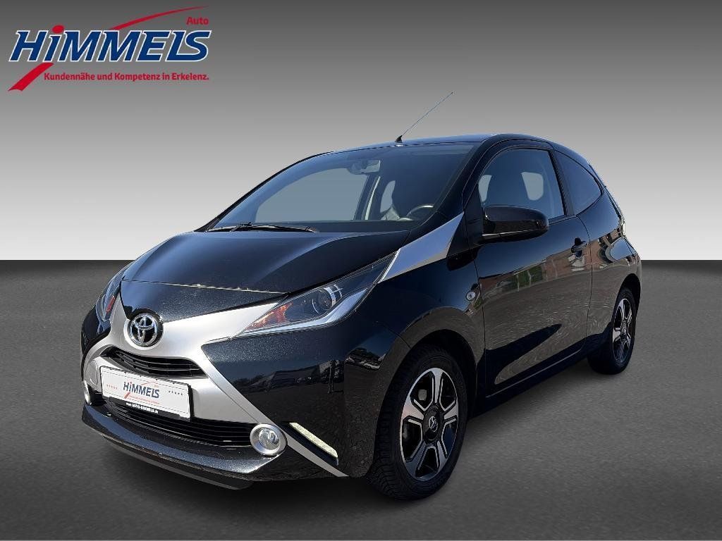 Bild des Angebotes Toyota AYGO 1,0 3-T. x-clusiv, *Leder, Sitzhzg., Kamer