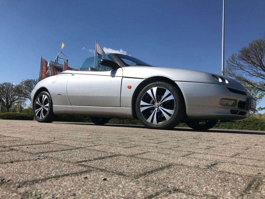 Bild des Angebotes Alfa Romeo Spider 2.0 T.Spark -