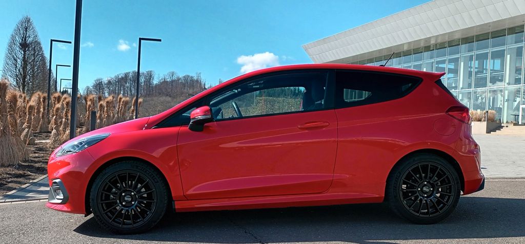 Bild des Angebotes Ford Fiesta ST mit Performance + Winterpaket, Pano,..